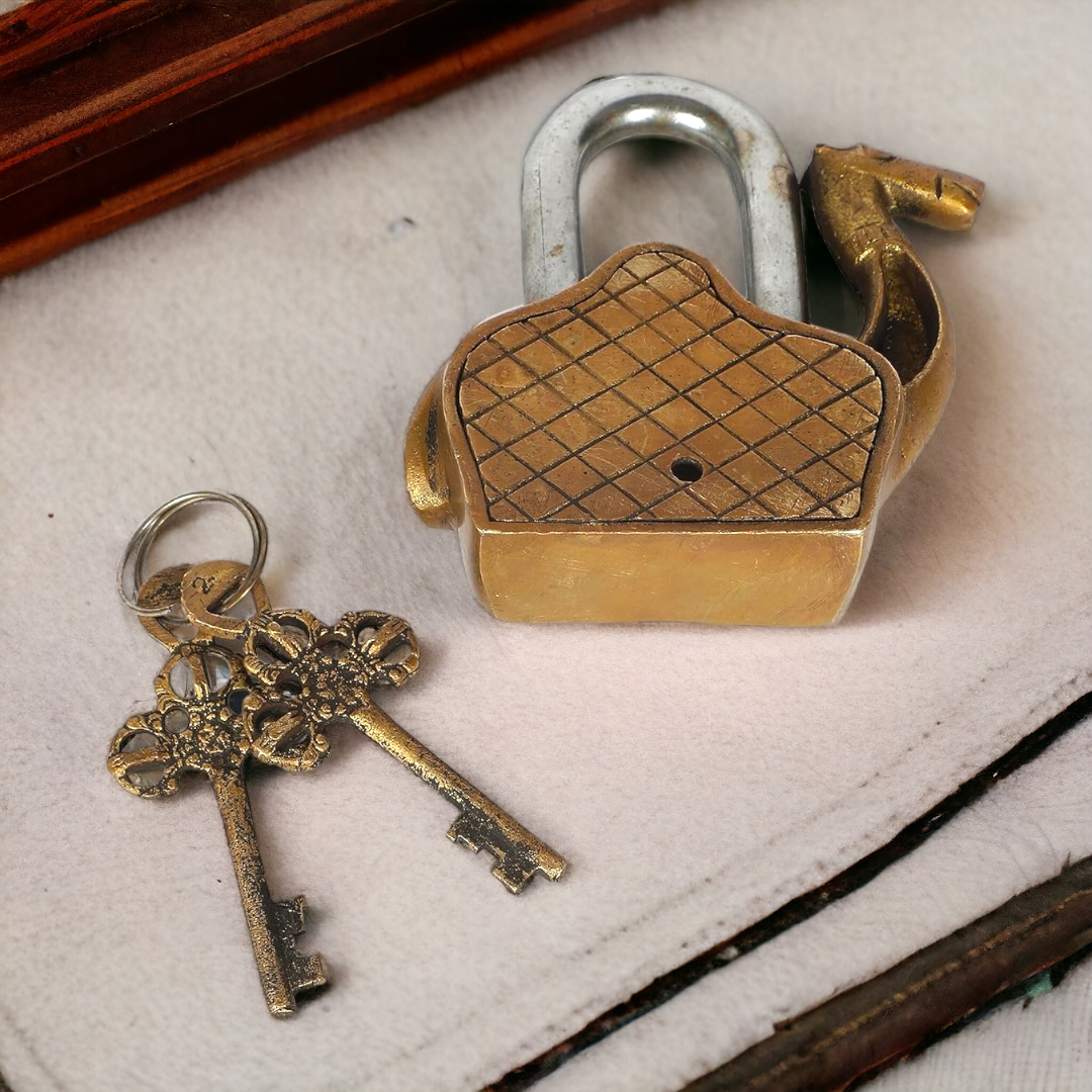 Brass Camel Padlock with two funtional keys